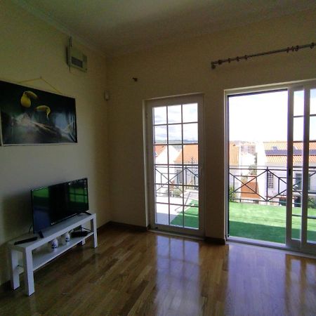 Casa Da Paz - Arruda Dos Vinhos Apartment Luaran gambar